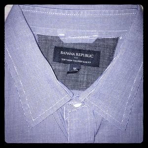 Banana Republic Soft-Wash Slim-Fit LS - Medium